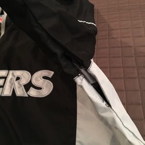 Oakland Raiders Pullover Lightweight Jacket size L